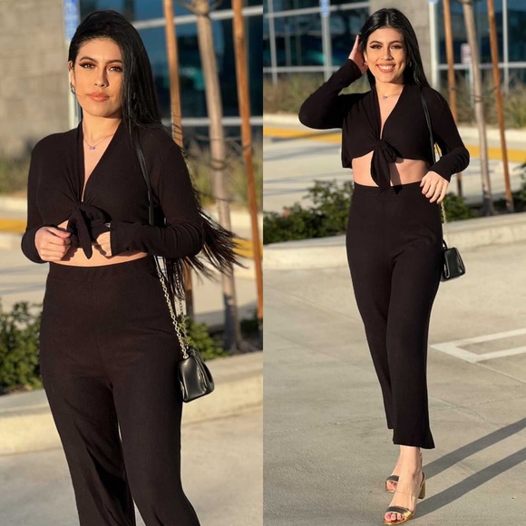 🆕Two piece long sleeve top and wide leg pant set - Picture 9 of 12